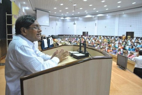 Minister Manik Dey pitches for ensuring security for women in unorganised sector Minister Manik Dey pitches for ensuring security for women in unorganised sector